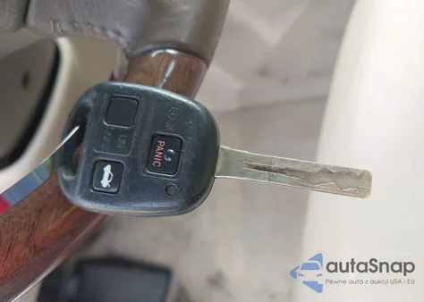 2002 Lexus Es 300 from USA, damaged, VIN JTHBF30G025005158